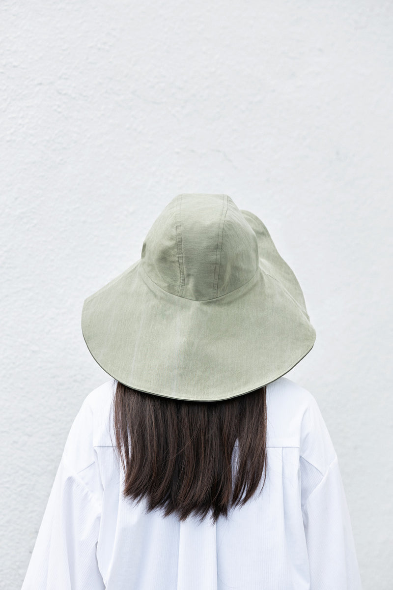 Large brimmed hat in Pale Green