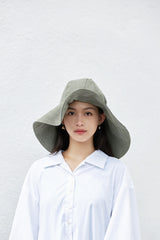 Hut mit großer Krempe in Blassgrün