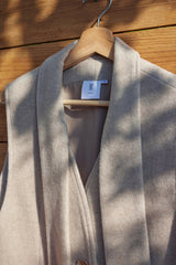 Lange Weste mit quadratischem Kragen aus japanischer Wolle