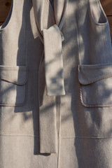 Lange Weste mit quadratischem Kragen aus japanischer Wolle