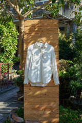 Leichtes praktisches Hemd in Mandelweiß