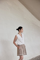 Sommershorts mit geschwungenen Taschen