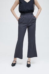 Graue Schlaghosen mit hoher Taille