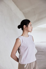 Crossover Weste mit Anhänger in Lotus Lila