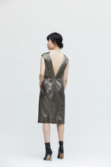 Rückenfreies Kleid in Grün und Grau