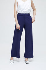 Marineblaue Hose mit hohem Taillenschlitz