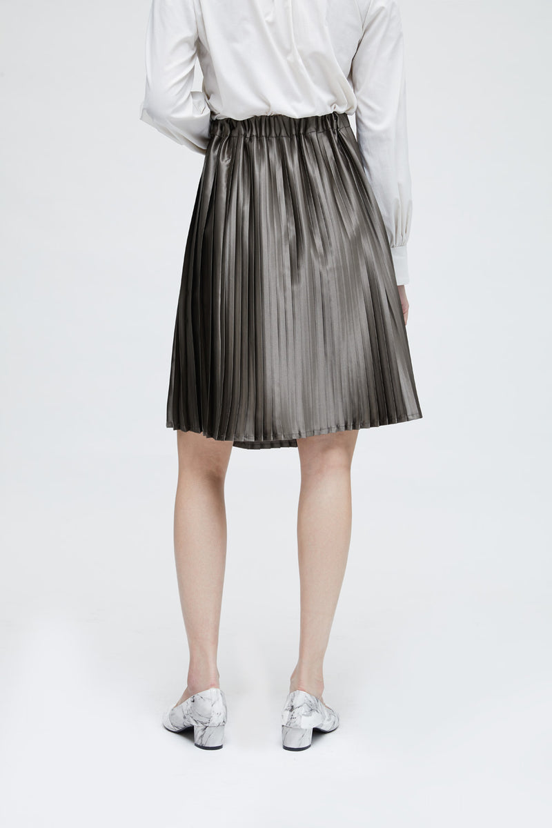 Green grey wide and narrow asymmetrical pleated skirt