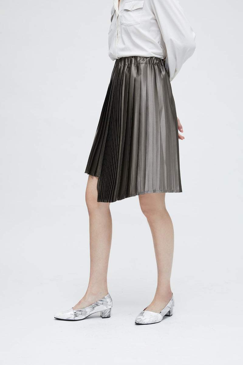 Green grey wide and narrow asymmetrical pleated skirt