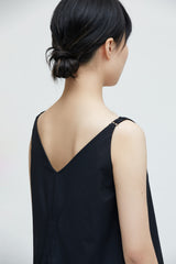 Schwarze ärmellose Weste mit V-Ausschnitt