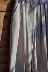 Speziell ausgeschnittene Zwei-Wege-Hose