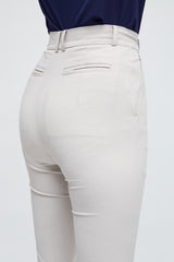 Beigefarbene schmale Hose