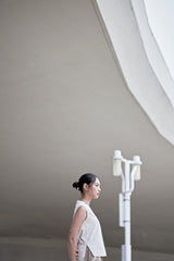 Fließendes Top mit gewelltem Kragen in Eierlikör