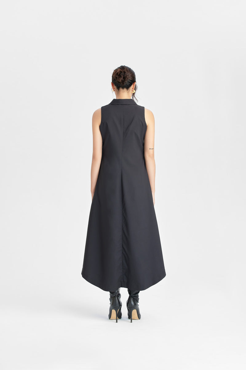 Sleeveless long dress with rectangular V-neck