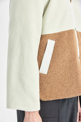 Stehkragenjacke im Farbclash