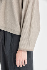 Wärmespeichernde Rippenplatte in der Farbe Stone mountain clay