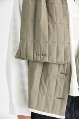 Olive wattierte Weste + Schal Set