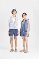 Indigoblaue Shorts mit geschwungenen Taschen