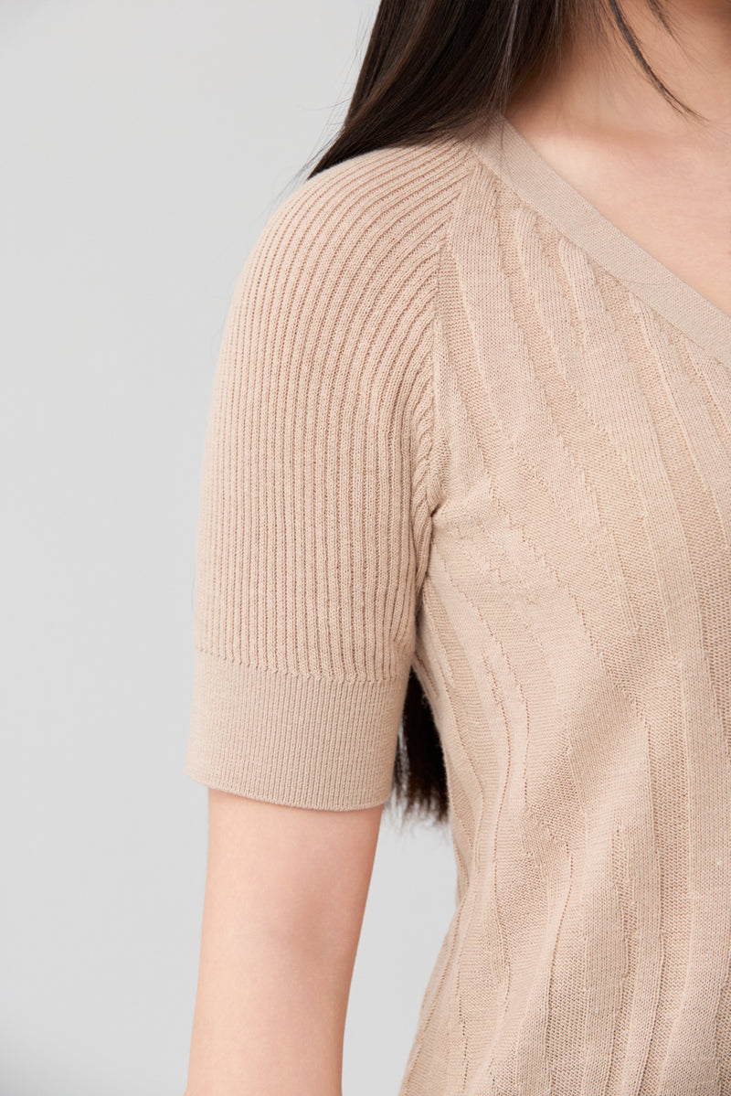 Slim-fit Pineapple leaves fiber knit top