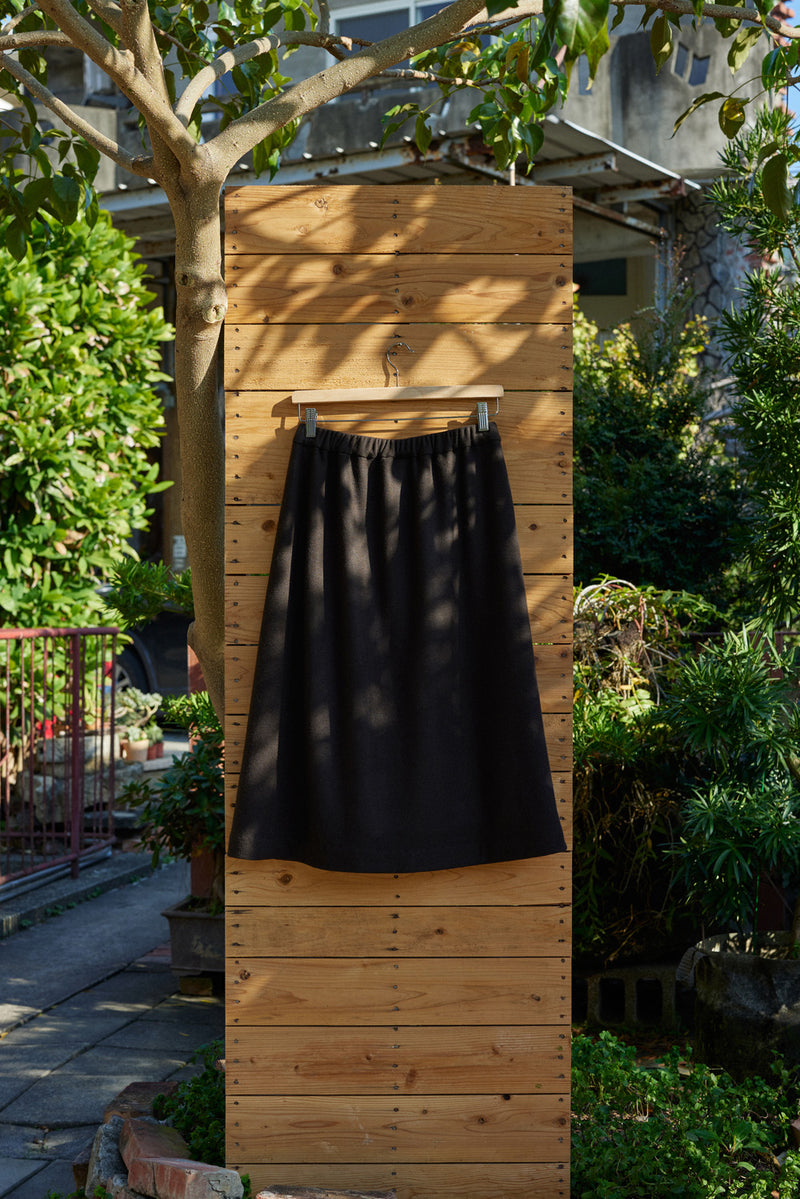 橡木色三百褶日本毛料裙
